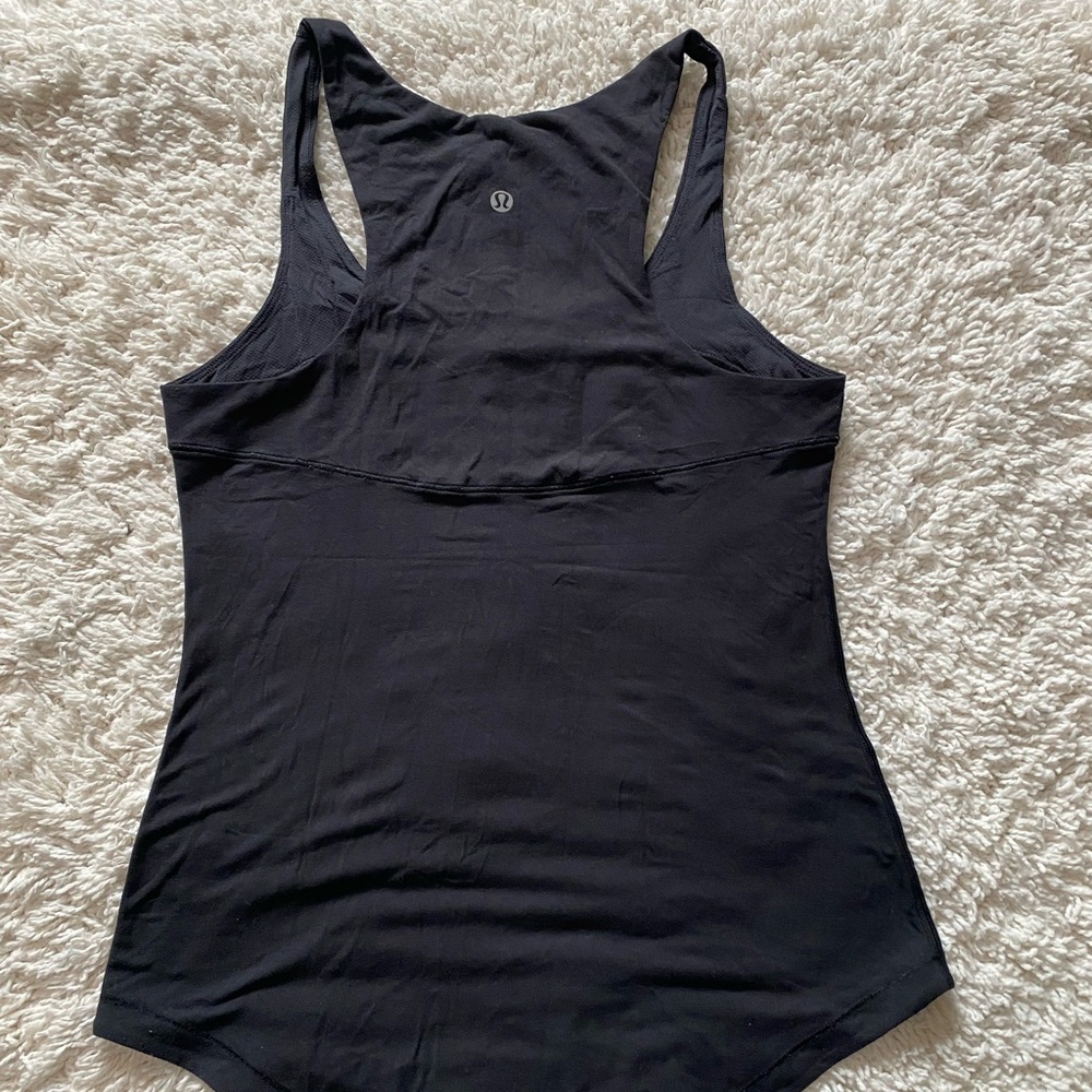 Lululemon tank tops size 6 black